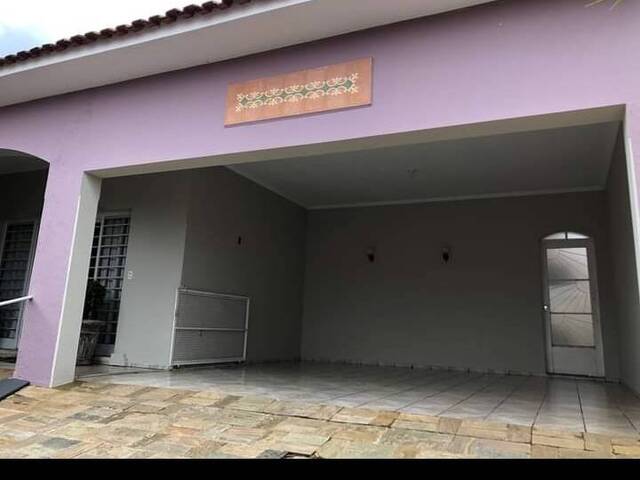 #207 - Casa para Venda em Brotas - SP - 2