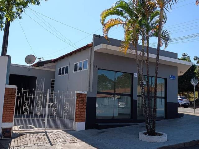 #340 - Casa para Venda em Brotas - SP - 1