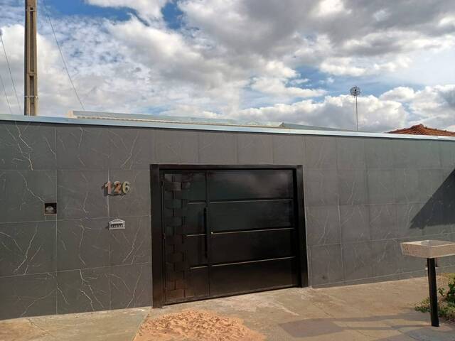 #381 - Casa para Locação em Brotas - SP - 1
