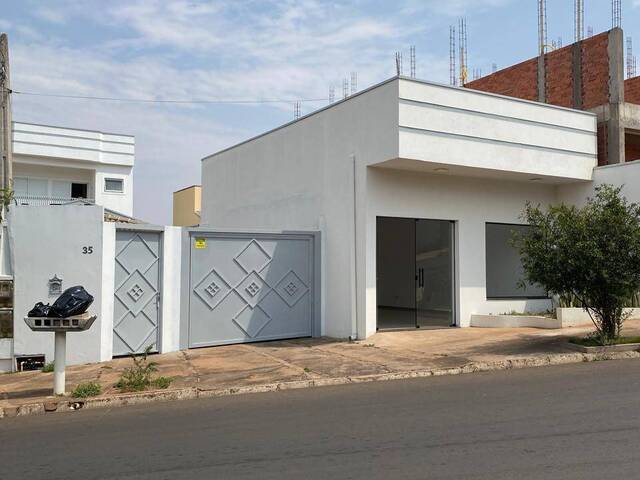 #393 - Casa para Venda em Brotas - SP - 1