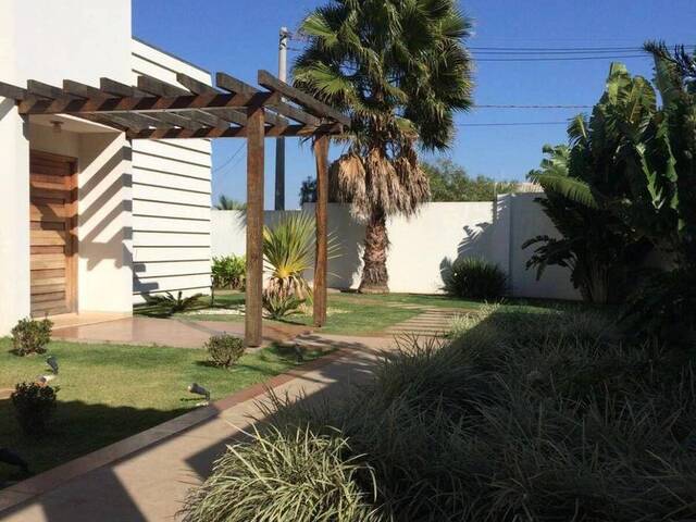 #408 - Casa para Venda em Brotas - SP - 2