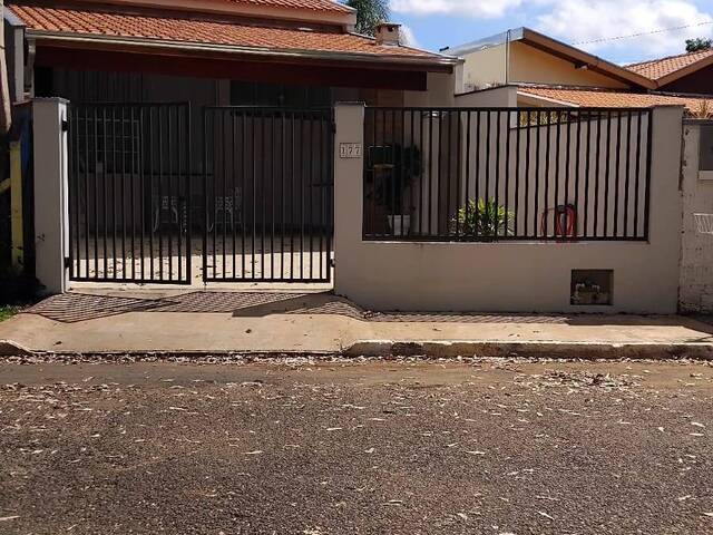 #421 - Casa para Venda em Brotas - SP - 2